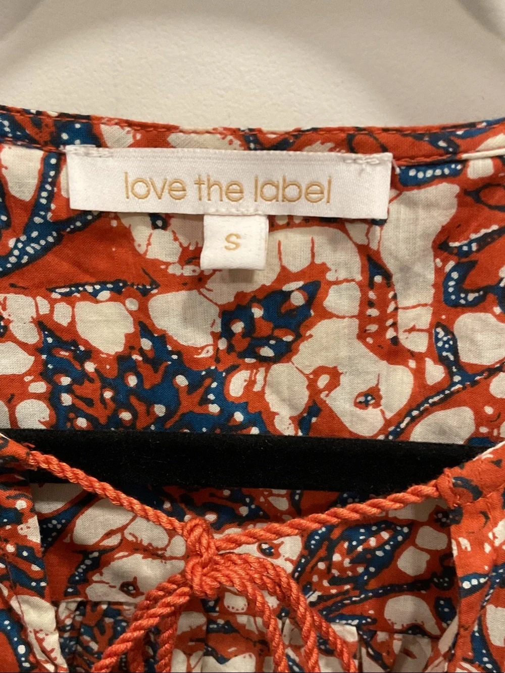 Love Tree Rust Floral Ruffle Sleeve Blouse - Picture 2 of 4